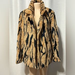 Super soft, super cute teddy like..